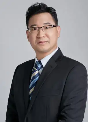 黄战辉